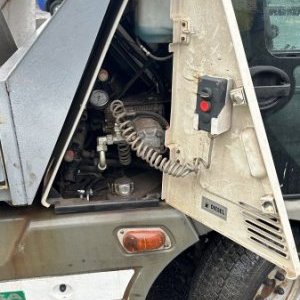 foto sypač + zameták AUSA 4x4