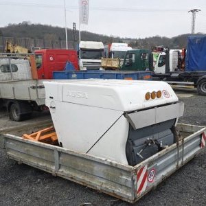 foto sypač + zameták AUSA 4x4